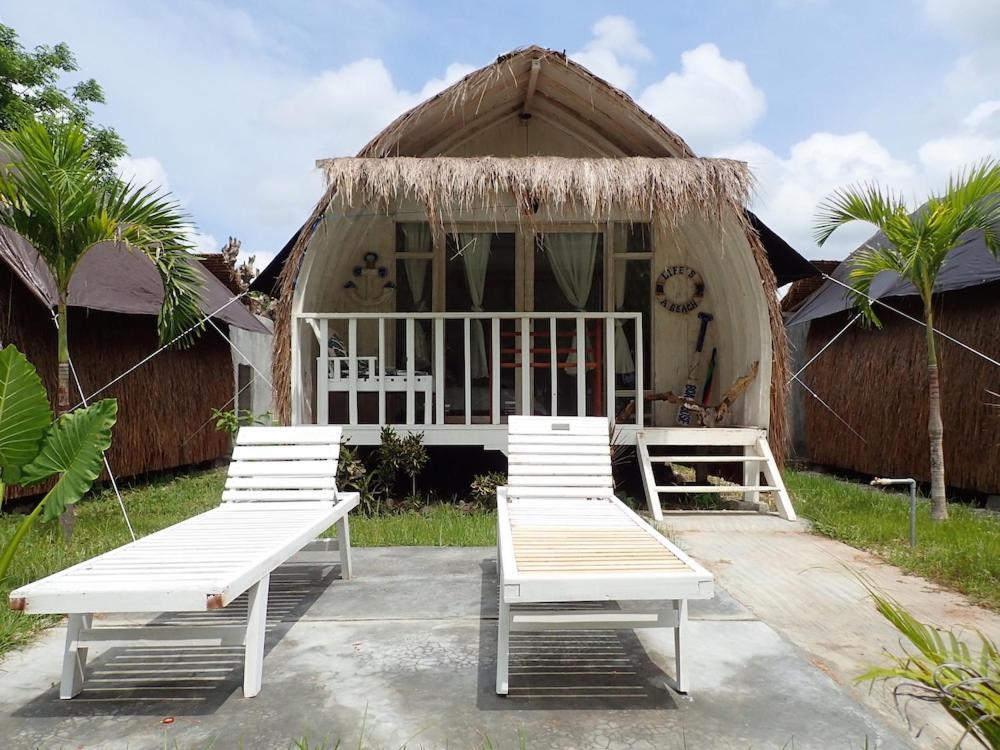 Maleo Moyo Hotel & Dive Resort Moyo Island Екстер'єр фото